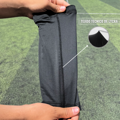 Canilleras integradas tipo calcetín MegaShin™